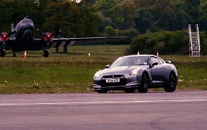Nissan GT-R
