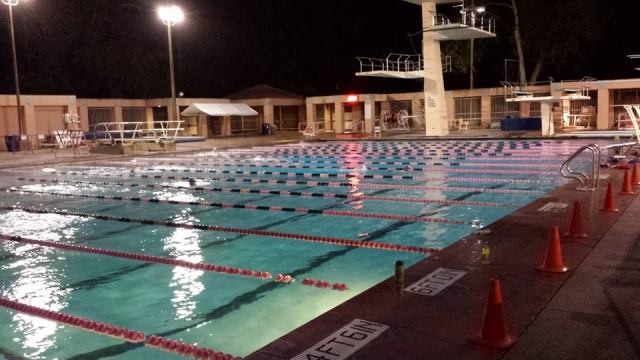 1394199_10202138612135688_786436885_n